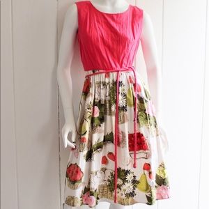 1950s 60s Vintage Apron Wrap Dress by Swirl Pink Quilted Top Garden Print